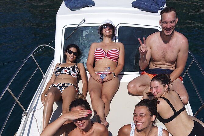 Dugi Otok Gems: Sakarun-Cave-Lagoon-Snorkeling-Snacks & Drinks - Lunch on Dugi Island: a rare 1.5-hour break you can shape