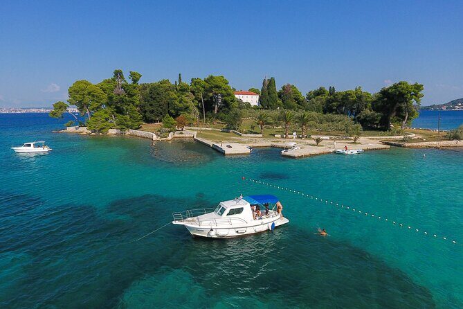 Dugi Otok Gems: Sakarun-Cave-Lagoon-Snorkeling-Snacks & Drinks - Stop 1: The Michelle wreck view, 40 minutes of easy photos