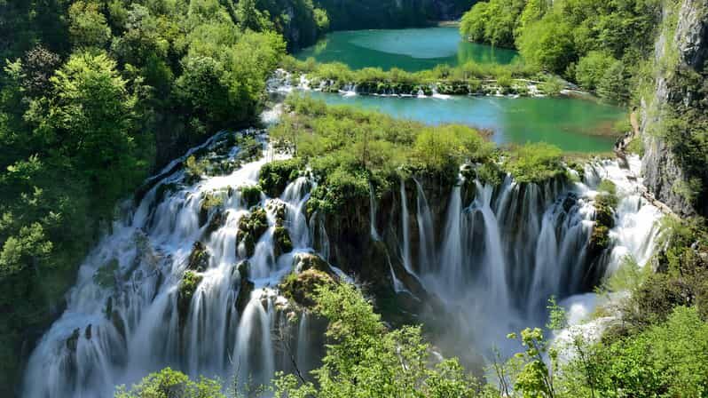 From Zadar: Plitvice Lakes Day Tour - Picking Route B (4 km) or Route C (8 km) without regret