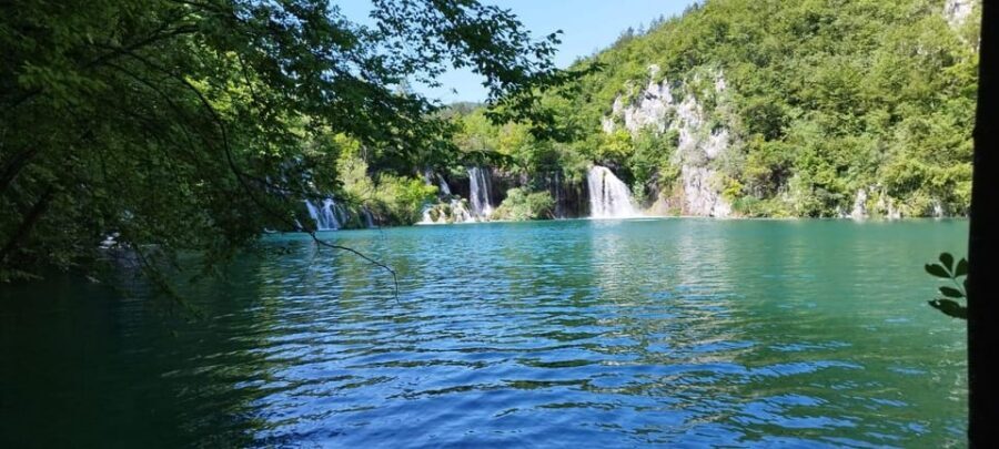 From Zadar: Plitvice Lakes Day Tour - The guided start: what you gain before you go off on your own