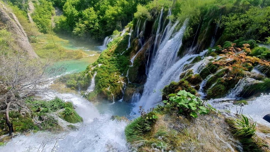 From Zadar: Plitvice Lakes Day Trip with Guide and Boat Tour - The Bus Ride and Reserved Entry That Save Real Time