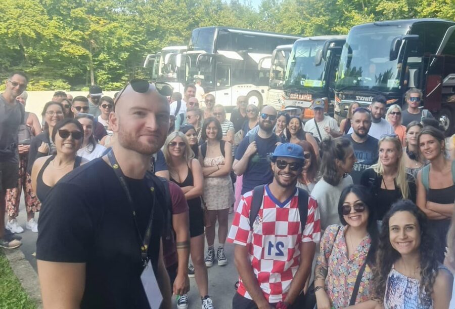 From Zadar: Plitvice Lakes Guided Tour with Boat & Train - Arriving at Plitvice: skip-the-line entry and ticket reality