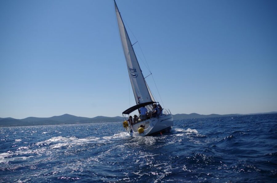 From Zadar: Private Half-Day Sailing Trip - Getting to Obala kneza Domagoja 1 and how the 4-hour flow plays out