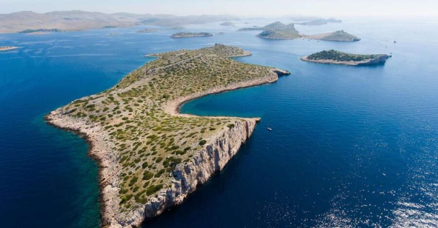 From Zadar: Private Speedboat Tour of Kornati National Park - Entering Kornati National Park: 89 Islands and a Fortress Story