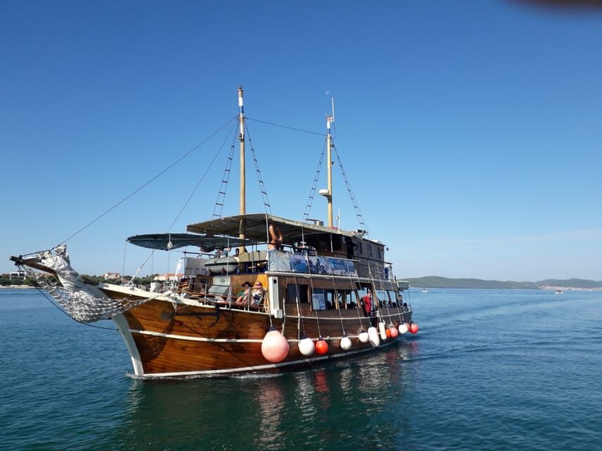 Full-day boat trip from Zadar and Sukošan to Kornati NP - The cruise route through the islands: bridge views, farms, and island ruins