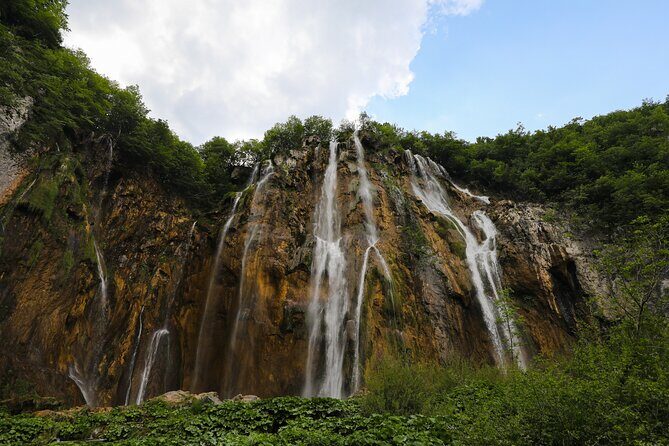 Guided Day Tour from Zadar to Plitvice Lakes - Your 5 Hours in Plitvice: Waterfalls at Your Own Pace