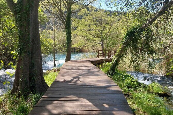 Krka Waterfalls & Skradin AFTERNOON Tour - TICKET INCLUDED - Language and the onboard vibe