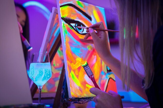 Painting party at Art Bottega - Paint & Wine Studio in Zadar - The wine part: included, social, and not just window dressing