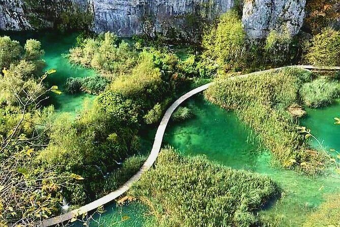 Plitvice Lakes simple and easy day trip from Zadar - Your real-world checklist: shoes, snacks, water, and a calm pace
