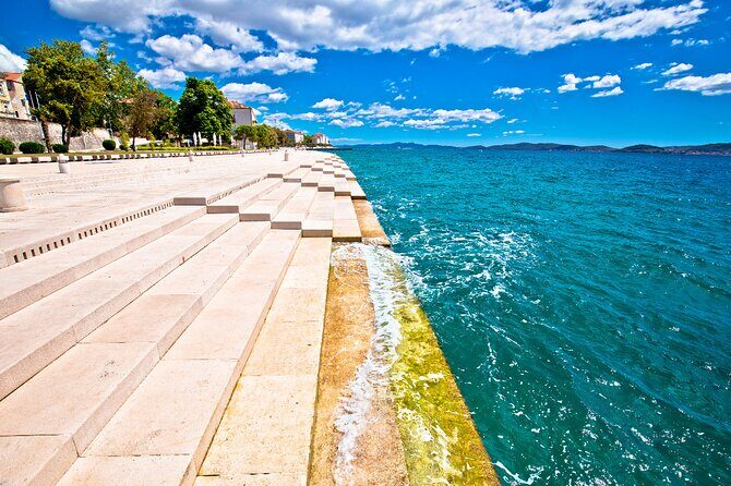 Private 3 Hour Sightseeing Tour of Major Attractions in Zadar - Church of St. Donatus: the icon you spot from far away