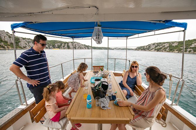 Private Gastro gourmet tour by Dot@ boat - Levrnaka Stop: Two Hours for Lunch, Swimming, and a Real Pace