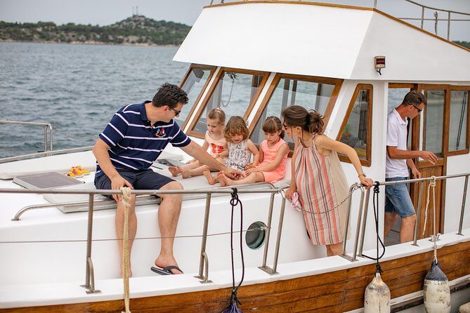 Private Gastro gourmet tour by Dot@ boat - Meet Domagoj and Djani: Personal Service and Local Stories