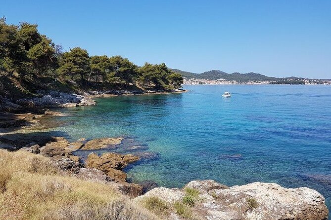 Private Half-Day Boat Tour to nearby Islands in Zadar with Drinks - Meeting point and day-of flow: what you need to do before you go