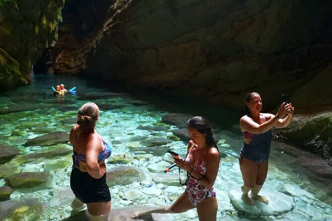 Private Speedboat tour to Sakarun Bay and Golubinka cave - The cruise out to Long Island: views that justify the trip