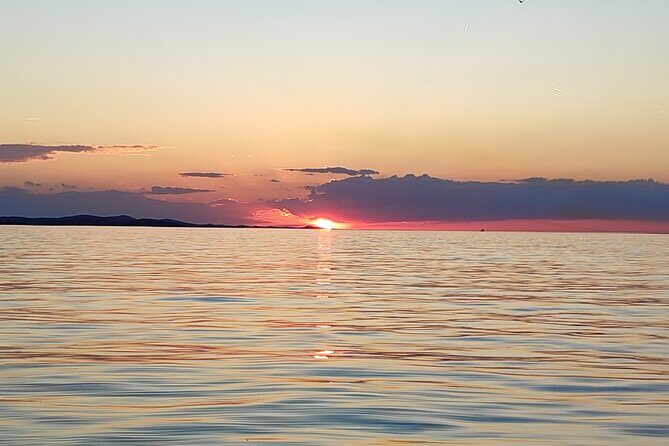 Sunset boat Tour in Zadar - Drinks and Champagne: What’s Included and Who It’s For
