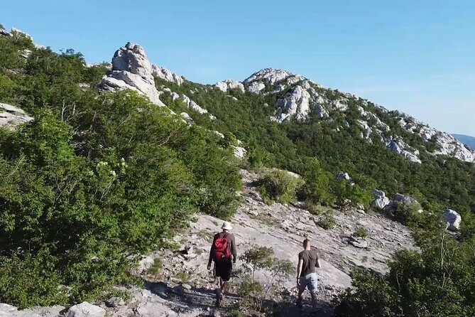 TuLove 4L, Velebit Safari, 4x4 off-road and hiking - Weather Matters: How to Choose the Right Day
