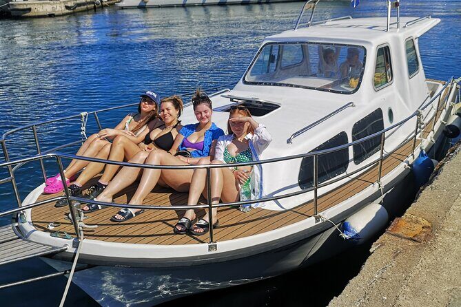 Visit 2 Islands of Zadar on a traditional wooden boat during half-day trip - Getting to Zadar Boat Tours: Easy Dockside Access