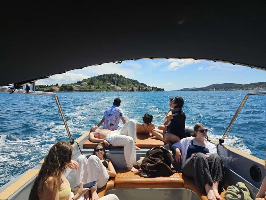 Zadar: 3 Islands Luxury Boat Tour with Aperol Spritz - Who should book this Zadar 3-island boat tour?