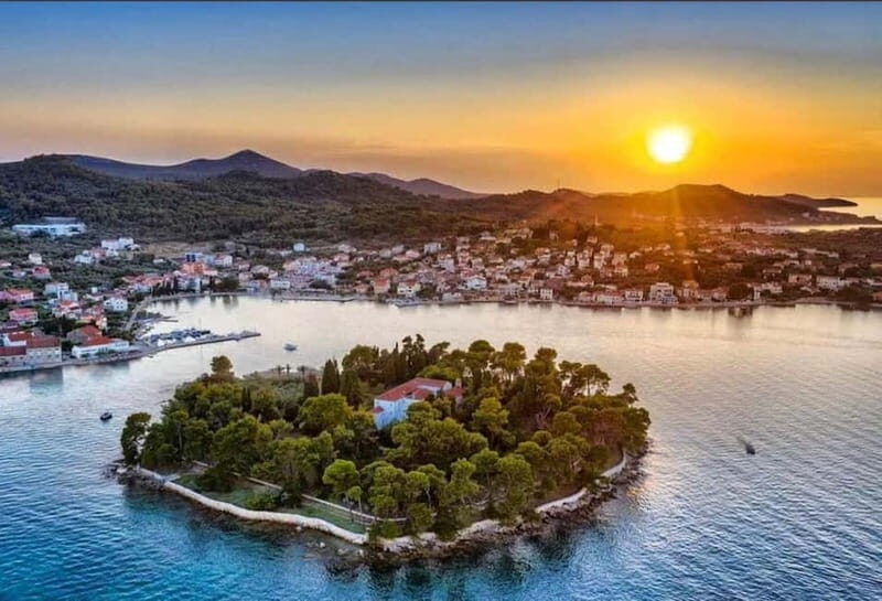 Zadar: 3 Islands SpeedBoat Tour with Snorkeling and Drinks - Meeting Point on Zadar’s Waterfront (And Finding the Right Boat)