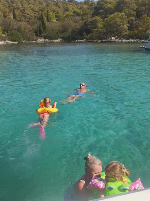 Zadar: 3-Stop Blue Lagoon & Snorkeling Cruise with Drinks - Who Should Book This Blue Lagoon Speedboat Cruise