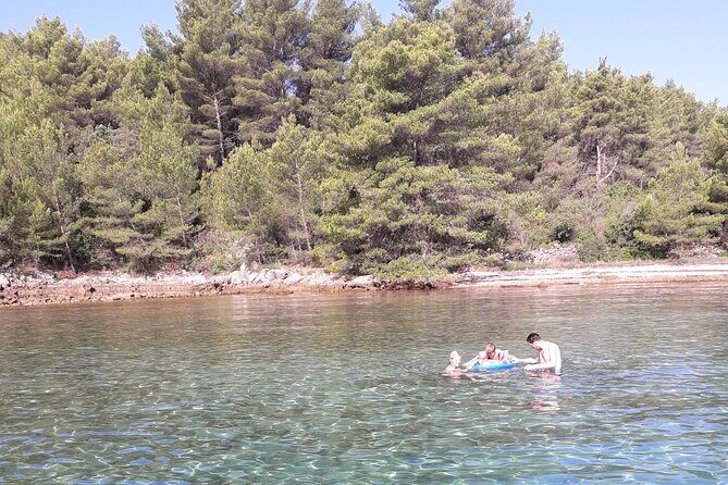 Zadar Boat Tour Half Day - The boat ride experience: small group, real comfort