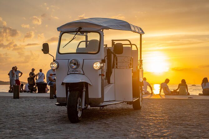 Zadar: City and Wine Tour in Zadar with Eco Tuk Tuk - Kolovare Beach and the city-gate start: getting your bearings fast