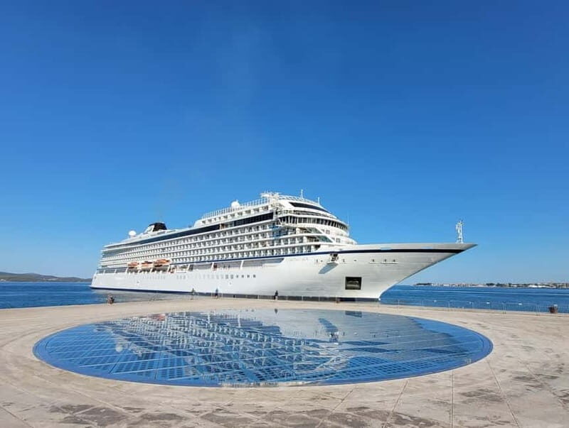 Zadar: City Highlights Walking Tour in Polish - St. Szymon and the way to National Square