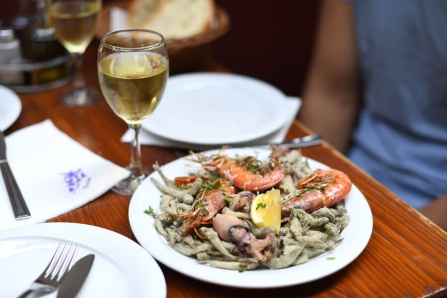 Zadar: Culinary Walking Tour with Food Tastings - Prosciutto and Cheese Stops: The Classic Dalmatian Base