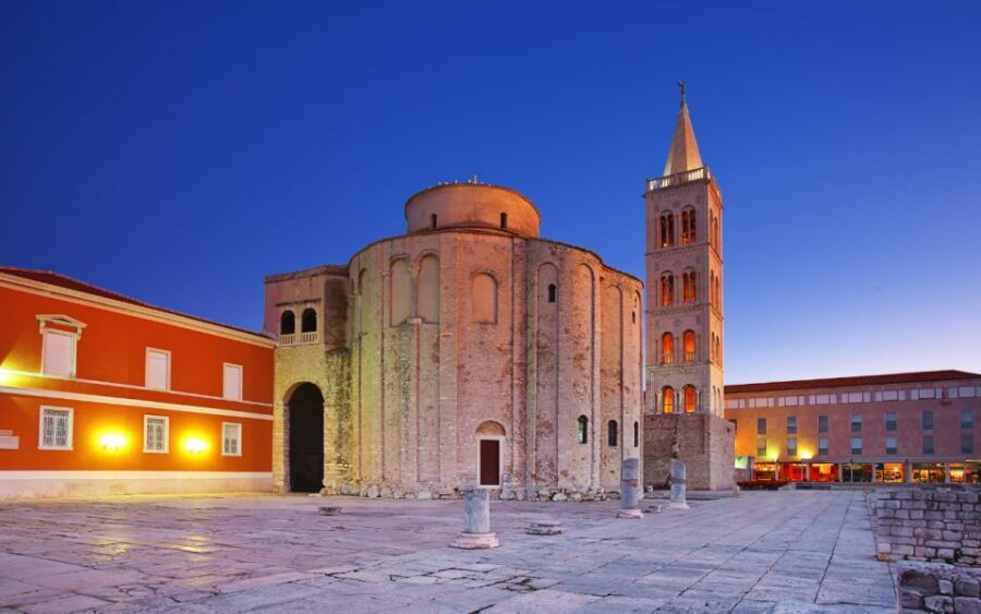 Zadar: Evening Walking Tour of the Old Town - Trg Pet Bunara to Five Wells Square: The Start That Sets the Tone