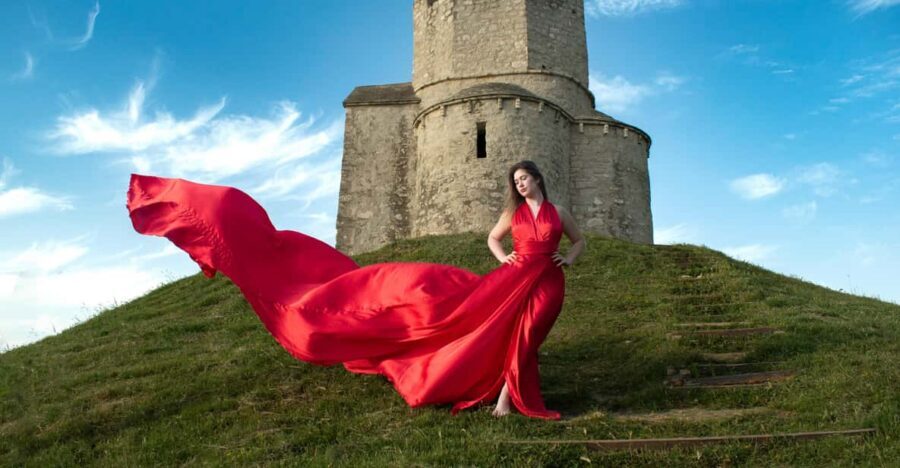 Zadar: Flying dress photo shoot - Why a flying-dress session works so well in Zadar