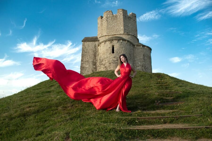 Zadar: Flying dress photo shoot - The dress setup: colors, privacy help, and how to prepare your best day