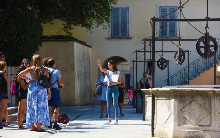 Zadar: Guided City Walking Tour - St. Simeon’s Church and Kalelarga: moving from big monuments to real streets