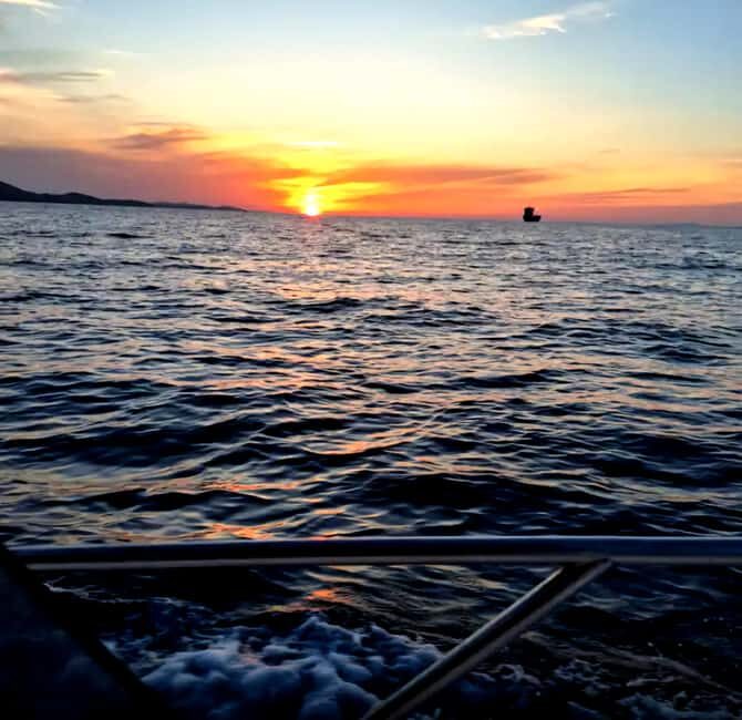 Zadar: Half-Day Island-Hopping and Lagoons Cruise with Fruit - Meeting point and getting onboard without stress