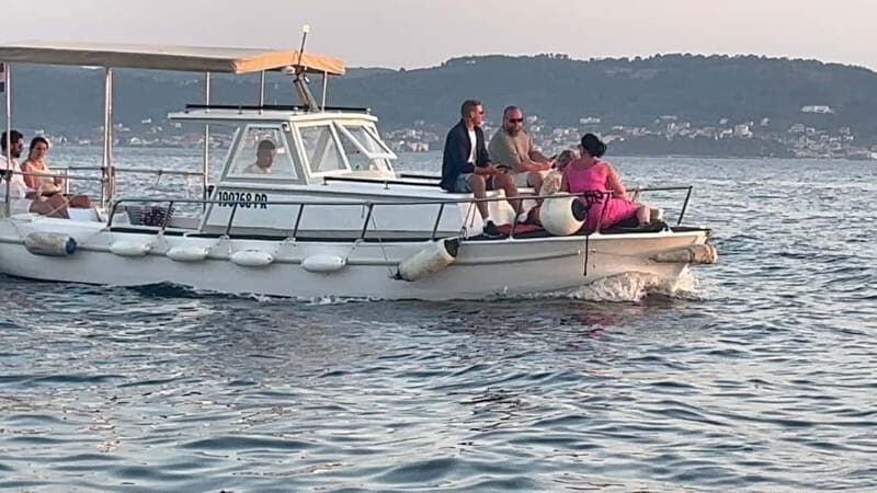 Zadar: Half-day trip wooden boat with drinks - ALL INCLUSIVE - Small-group reality: what a 10-person cap changes