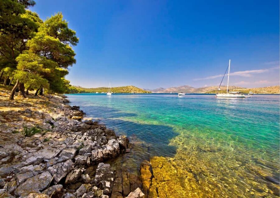 Zadar: Island Hopping Boat Tour with Snorkeling - The boat ride itself: traditional feel, comfort limits, and real safety