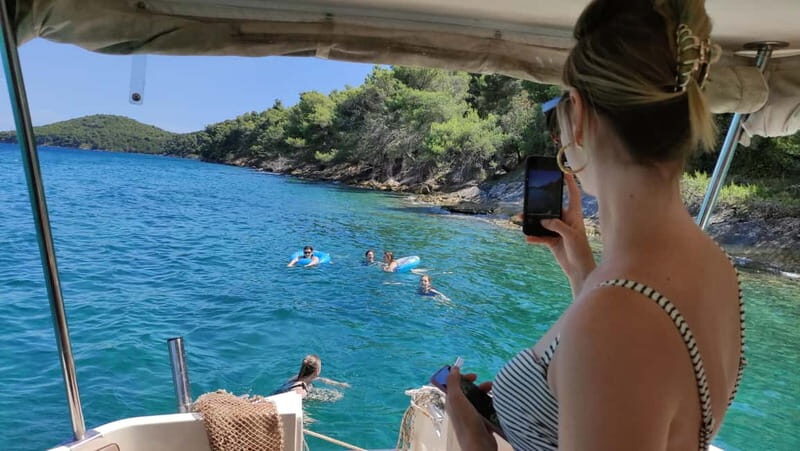 Zadar: Island Hopping Boat Tour with Snorkeling - Price and value: what you pay, what you get, and the one cash add-on