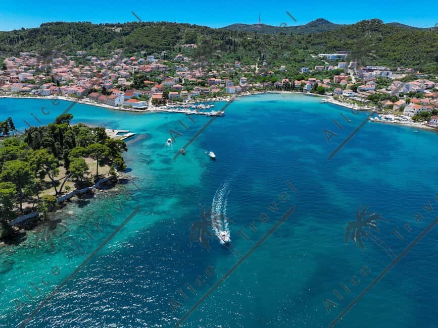 Zadar: Island Hopping Half-day Boat Tour with Snorkeling - On board: traditional boat feel, sun protection, and what’s included