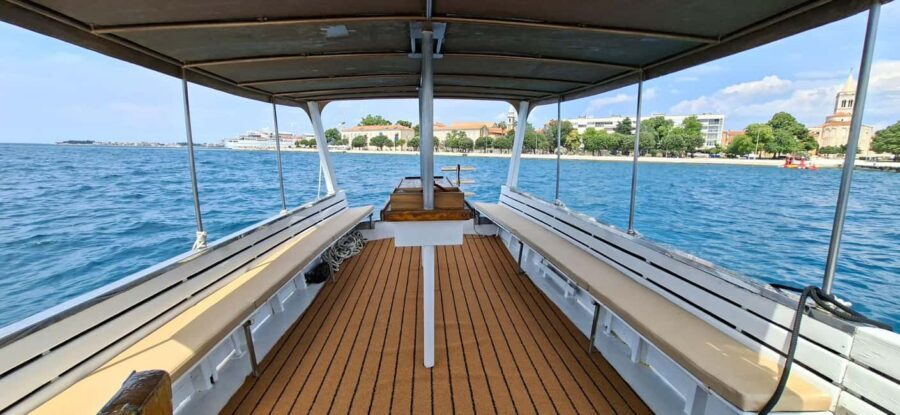 Zadar: Island Hopping Speedboat Adventure with Aperol Spritz - Secret stop #2: street food, short shopping, and another reset