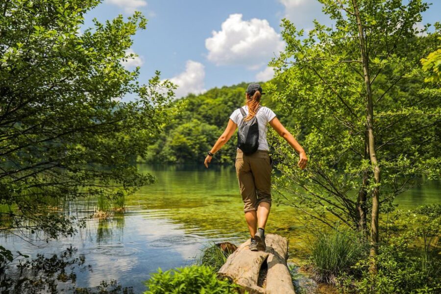 Zadar: Plitvice Lakes Full-Day Guided Tour with a Boat Ride - The drive from Zadar: plan for real travel time, then settle in