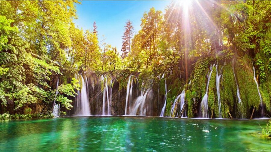 Zadar: Plitvice Lakes Guided Day Tour with Tickets - Who this tour is best for (and who should skip it)