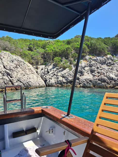 Zadar: Private Tour to Ugljan, Osljak and Galevac - half day - Stop 1: the fishing village swim and snorkeling reset