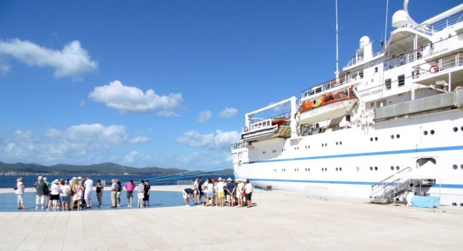 Zadar: Private Walking Tour Through 3,000 Years of History - Venetian Walls, Ottoman Fears, and the Port of Fosa