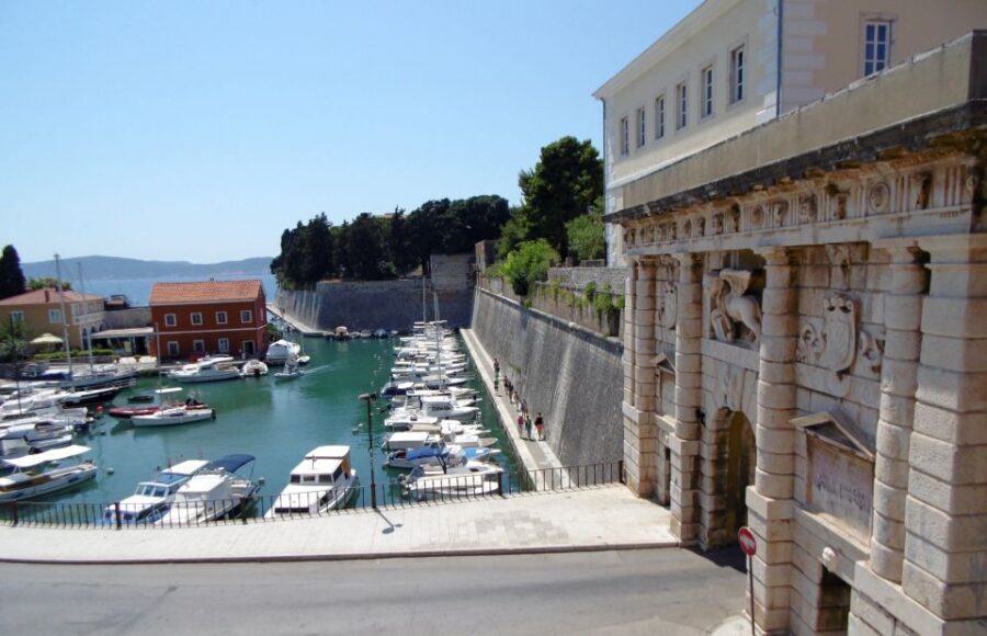 Zadar: Private Walking Tour Through 3,000 Years of History - Maraschino Liqueur Tasting: A Local Finish with Old Roots