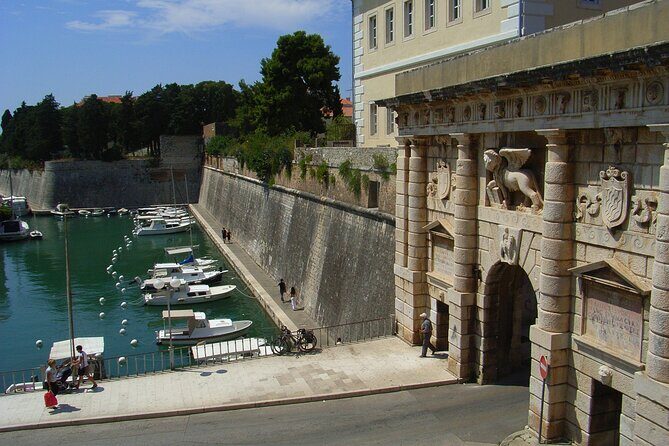 Zadar Private Walking Tour With A Professional Guide - Sea Organ and Sun Salutation: the moment Zadar clicks