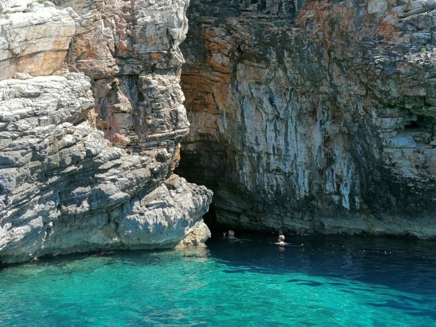 Zadar: Sakarun Bay, Golubinka Cave & Veli Žal Speedboat Tour - Zadar to Dugi Otok: why this speedboat outing feels special