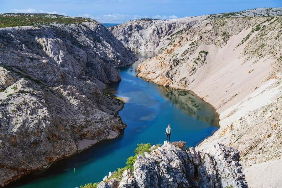 Zadar: Scenic trip to mountains, caves and rivers - Hiking Tulove Grede: A Scenic 2-Hour Taste of Velebit