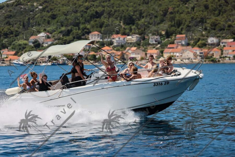 Zadar: Speedboat Escapade 3 stops & Snorkeling & Local Wine - On-board: wine, a chatty skipper, and photo-friendly stops