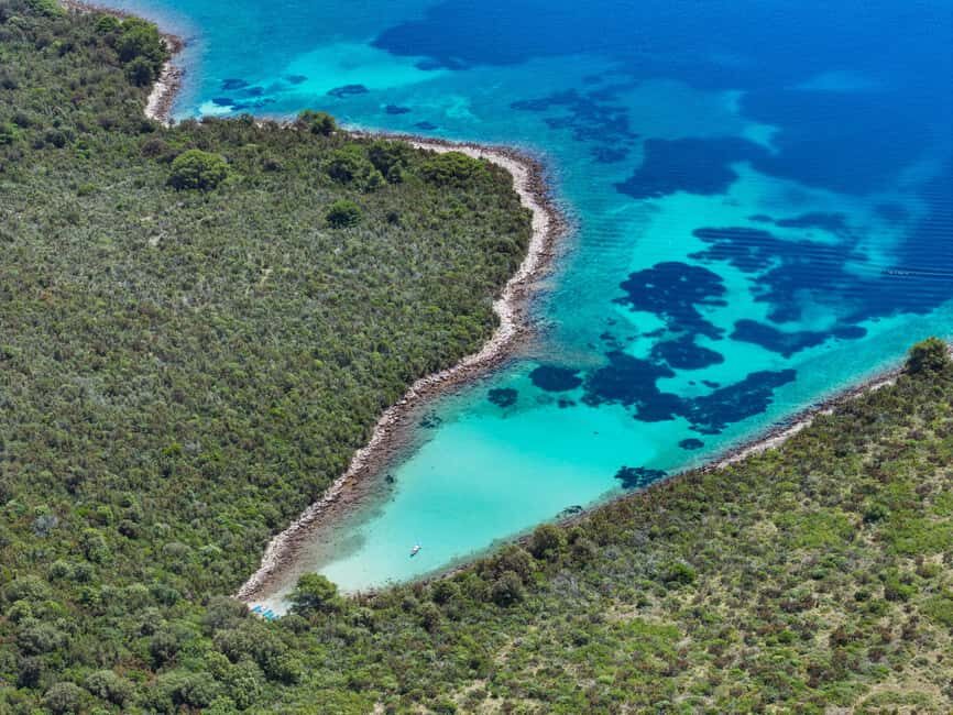 Zadar: Speedboat tour Best of 4 Islands 6 Stops with Lunch! - Stop 1 to Stop 2: Sakarun Beach and why the guided hour helps