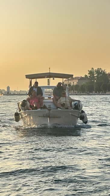 Zadar: Sunset boat tour with champagne - Snorkeling equipment included: what it likely means for you
