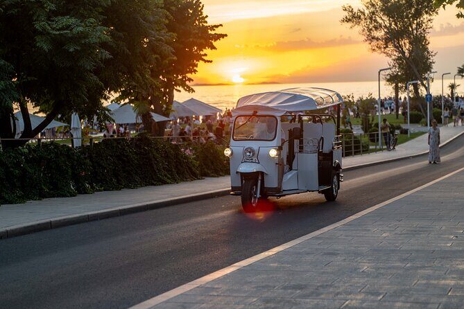 Zadar: Sunset Panorama Tour with Eco Tuk Tuk - Stop 5: Široka ulica promenade for a quick feel of the city